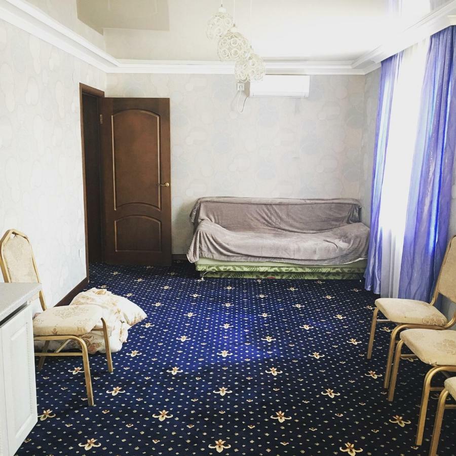 Family Hotel Balqash Ngoại thất bức ảnh
